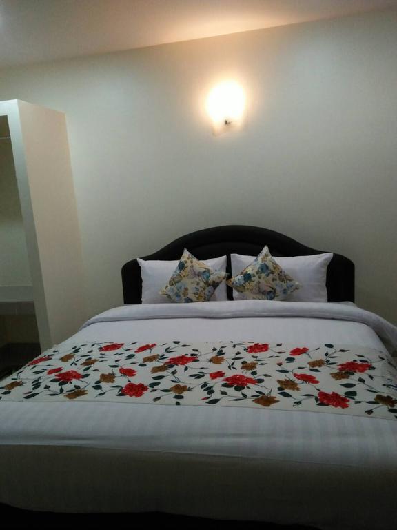 Baan Kalaya Garden Apartment Ban Mai Екстериор снимка